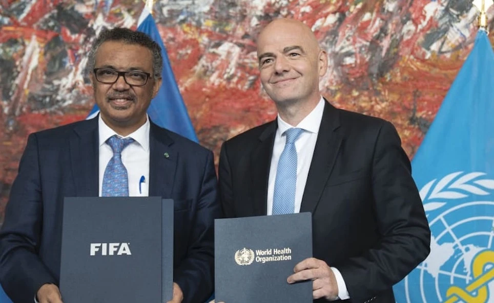 Chủ tịch FIFA Gianni Infantino và Tổng giám đốc WHO Tedros Adhanom Ghebreyesus