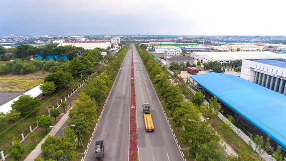 Bau Bang Industrial Park currently makes a great contribution to the local socio-economic development. (Photo: SGGP)