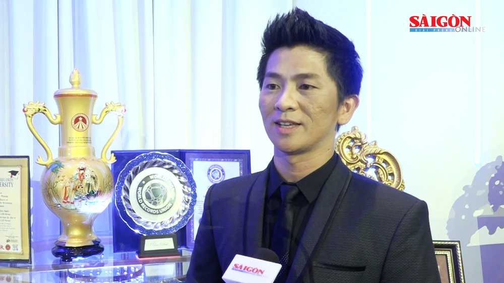 ATG Nguyễn Phương nhận cú đúp giải thưởng ảo thuật thế giới