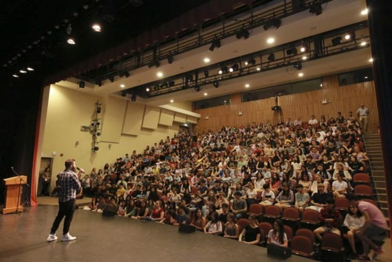 “Kong: Skull Island”  director gives talk to students in Hanoi