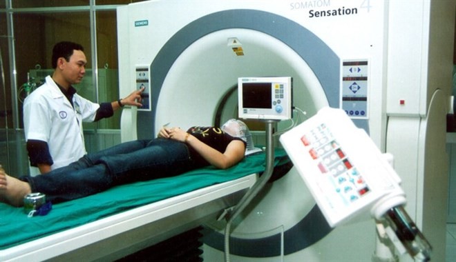 A multi-slice scanner in use at HCM City’s Cho Ray Hospital. (Photo: VNA)