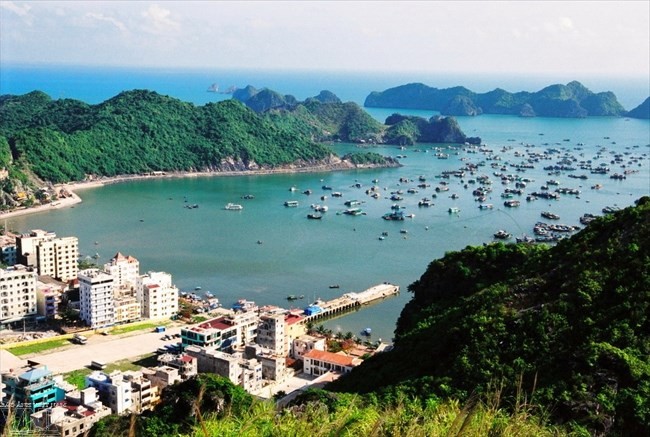 One corner of Cat Ba island. The island will be developed into an eco-smart island and a national tourism site. (Photo: VNA)