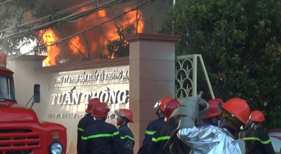 The fire occurred at Tuan Thong Production and Trading Co.,Ltd in Binh Chanh District.