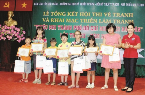 The award ceremony of the 12th annual painting contest entitled “Children and President Ton Duc Thang” was held at the Ton Duc Thang Museum