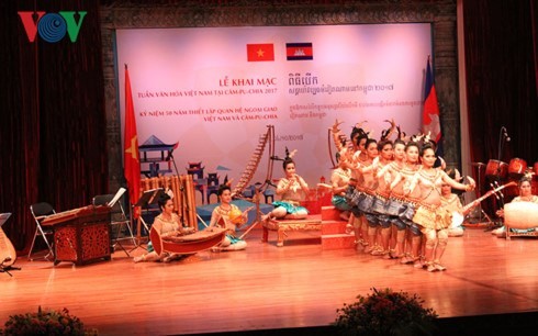 A Vietnamese ​Cultural Week began in Phnom Penh, Cambodia on October 4. (Photo: VOV)