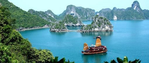 Ha Long Bay in Quang Ninh Province 