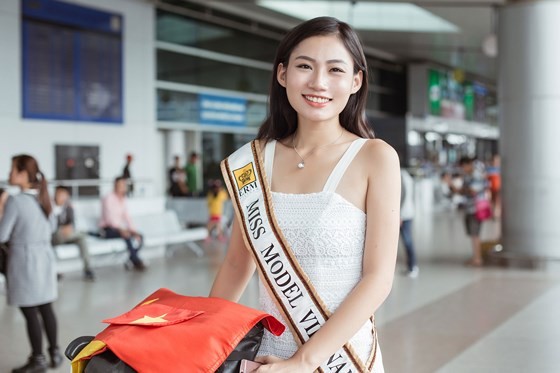 Quynh Nhu competes at Miss Model of the Word 2017