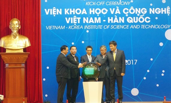 Construction of Vietnam - Korea Institiute of Science and Technology is kicked off in Hanoi. (Photo: Sggp)