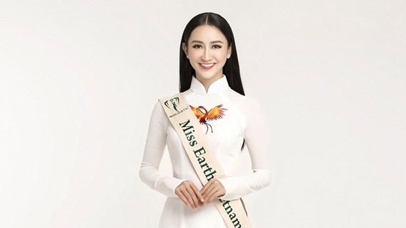 Le Thi Ha Thu, the first runner-up at the 2014 Miss Vietnam Ocean