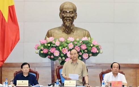 PM Nguyen Xuan Phuc speaks at the working session (Source: VNA)