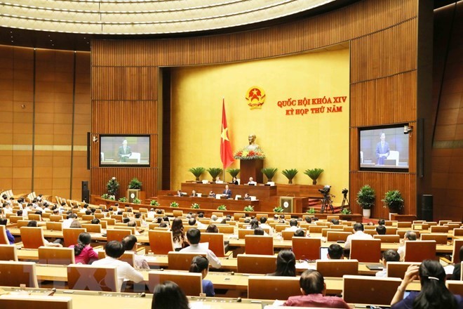 Socio-economic issues are high on the agenda of the National Assembly on May 25 and 26 (Photo: VNA)