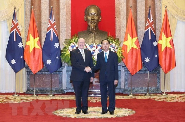 President Tran Dai Quang (R) and Governor-General of Australia Peter Cosgrove (Photo: VNA)