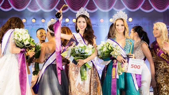 Phan Thi Mo wins World Miss Tourism Ambassador 2018.