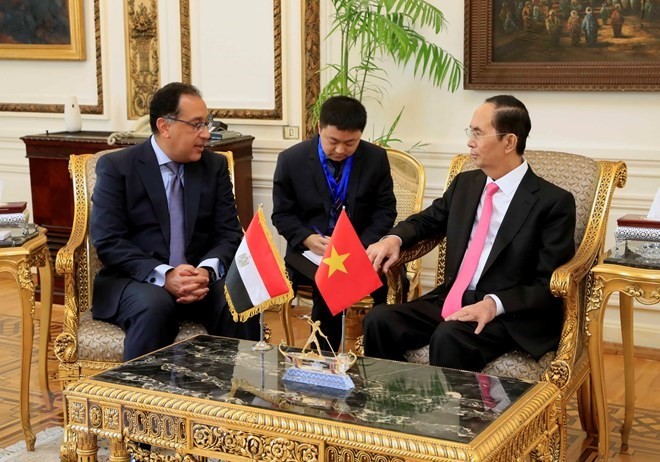 President Tran Dai Quang (R) and Egyptian Prime Minister Mostafa Madbouly (Photo: VNA)