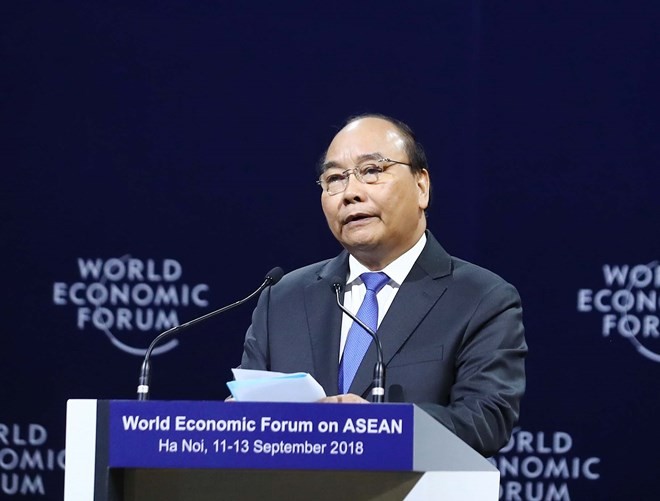 Prime Minister Nguyen Xuan Phuc speaks at the opening plenary session of the WEF ASEAN 2018 in Hanoi on September 12 (Photo: VNA)