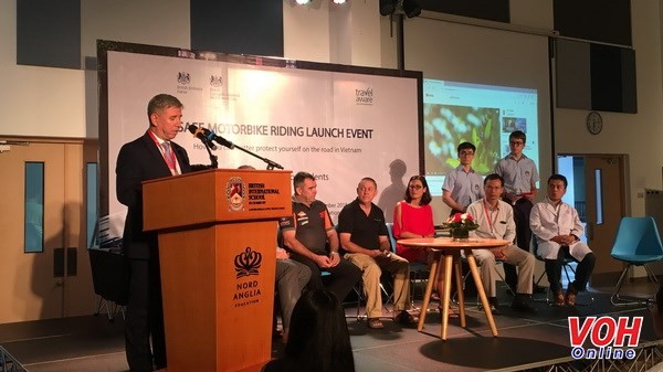 British Consul-General Ian Gibbons speaks at the launch event. (Source: voh.com.vn)