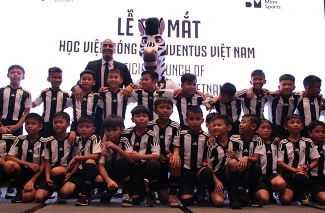 Students of age 11 of the Juventus Academy Vietnam (Photo: VNA)
