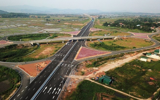 Work on Dau Giay-Lien Khuong expressway to start next year