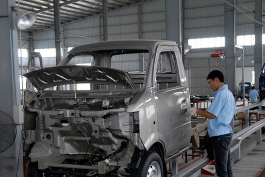 An auto assembly line at the Dong Ban Vietnam Auto JSC. (Source: VNA)