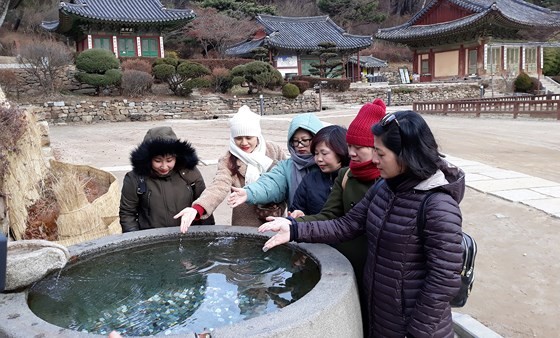 Vietnamese tourists visit Jeondeungsa Temple, Incheon, South Korea.