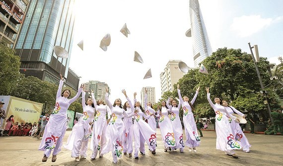 Contestants of the Charming Ao Dai Contest