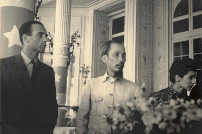 A photo of President Ho Chi Minh when he paid a visit to France in 1946 displayed at the exhibition (Source: VNA)