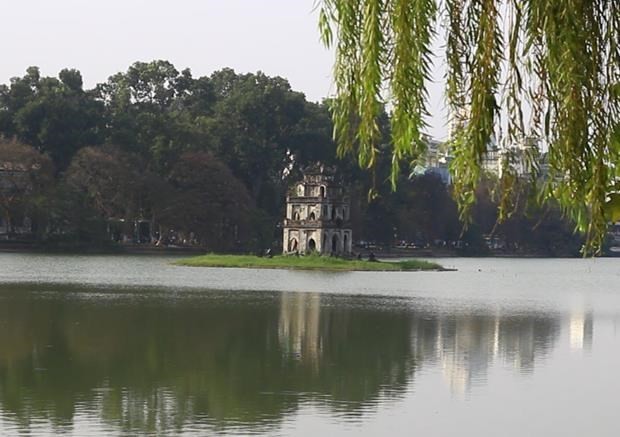 Hoan Kiem lake in the heart of Hanoi (Photo: VNA) 