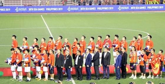 Vietnam defeated Indonesia 3-0 to become the champion of the 30th SEA Games men’s football in the Philippines on December 10. (Photo: Sggp)