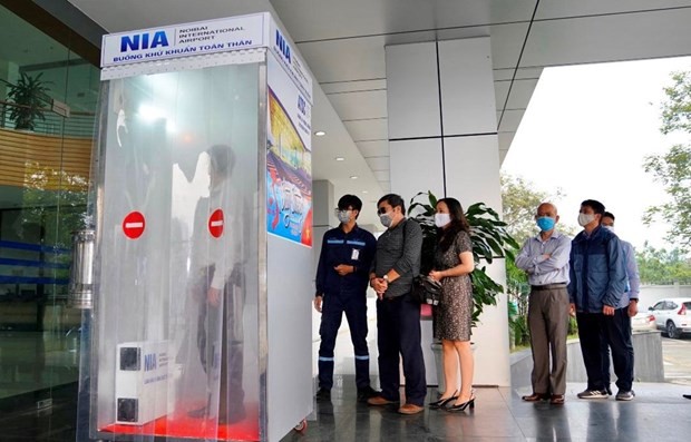 The disinfection chamber was invented and assembled by young engineers of the Noi Bai Aviation Technical Service Centre (Photo: VNA)