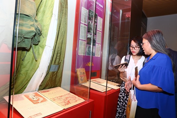Visitors to the Vietnam Press Museum (Photo: VNA)