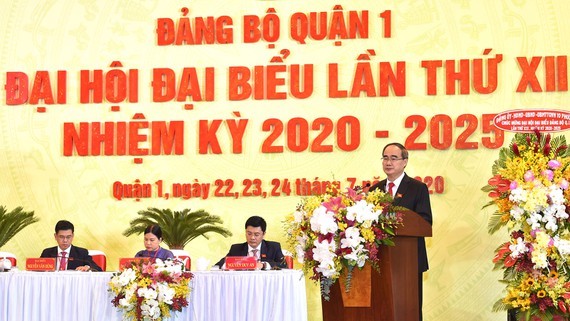Secretary of the municipal Party Committee Nguyen Thien Nhan speaks at the 12th Congress of District 1’s Party Committee for the 2020-2025 tenure on July 23. (Photo: SGGP)