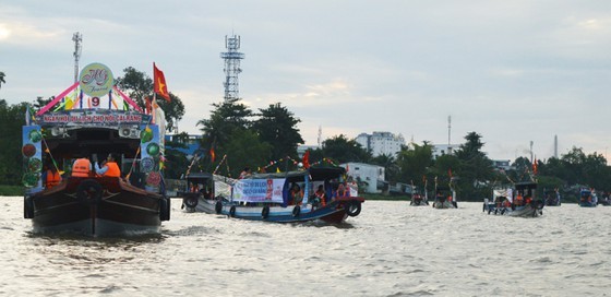 Cai Rang Floating Market Culture and Tourism Festival 