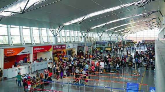 All domestic passenger flights from/to Da Nang continue to be halted to curb the spread of COVID-19. (Photo: SGGP)