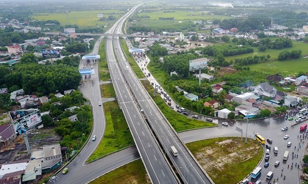 A section of the HCMC-Long Thanh-Dau Giay Expressway connecting HCM City with the southern province of Dong Nai. 