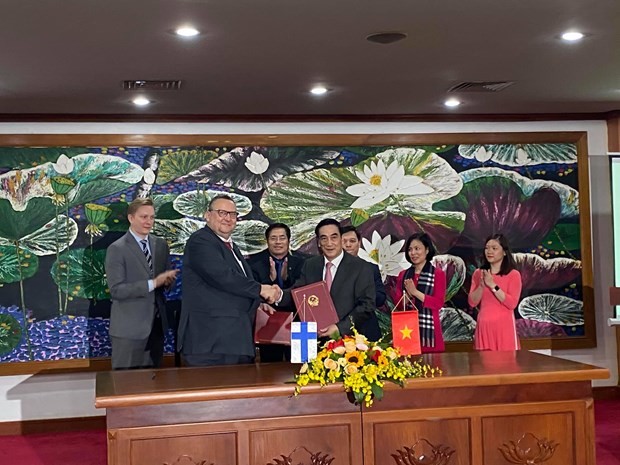The signing of the bilateral Framework Agreement on the use of Public Sector Investment Facility (PIF) between Vietnam and Finland takes place on January 21. (Photo: Embassy of Finland in Hanoi)