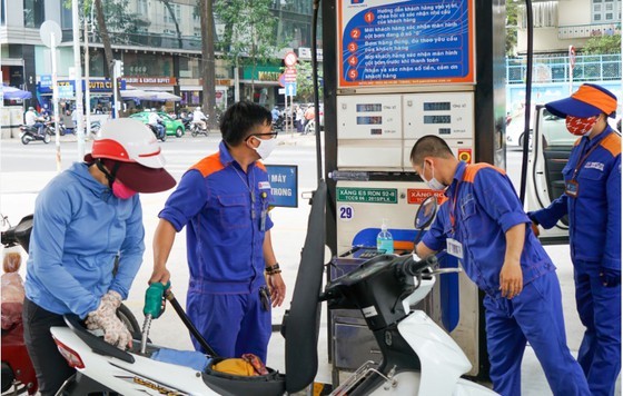 Retail petrol prices up slightly in the latest adjustment. - Illustrative image (Photo: SGGP)