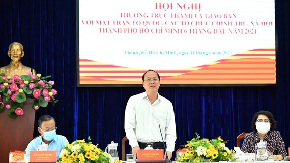 Vice Secretary of the municipal Party’s Committee Nguyen Ho Hai  speaks at the conference. (Photo: SGGP)