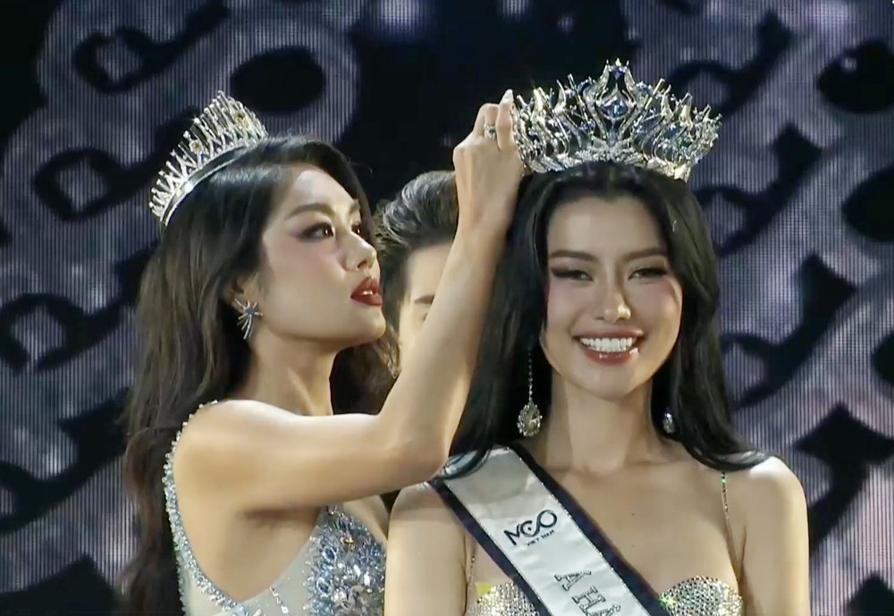 Beauty from Ninh Binh crowned Miss Cosmo Vietnam 2023 | SGGP English ...