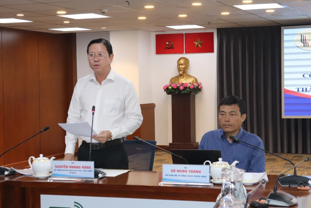 Phó Trưởng ban phụ trách Ban Thi đua khen thưởng TPHCM Nguyễn Hoàng Hưng thông tin về Giải thưởng Sáng tạo TPHCM lần 3 tại buổi họp báo sáng 30-8