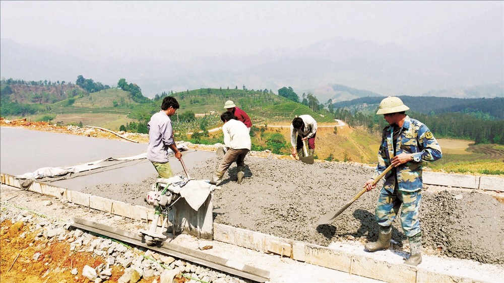 老街省芒姜县清平乡左廷A村交通干线的投建经费是来自第1719国家目标计划。