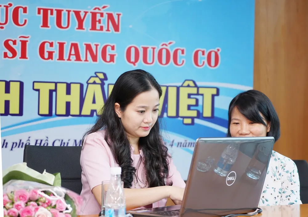 Giao lưu trực tuyến với nghệ sĩ Giang Quốc Cơ và người bạn đời MC Hồng Phượng ảnh 31