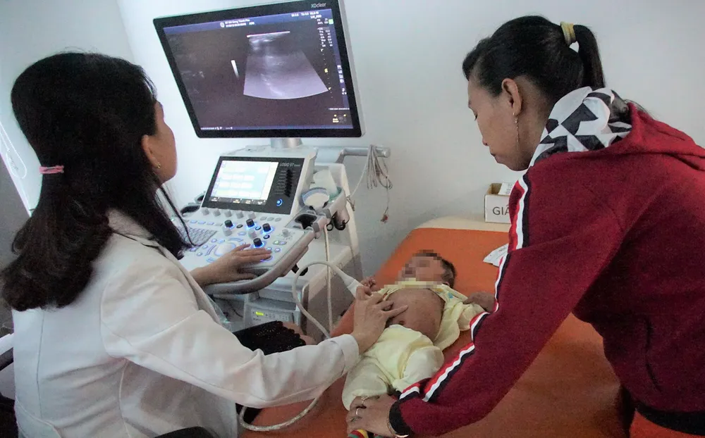 Giao lưu trực tuyến về việc điều chỉnh giá dịch vụ y tế  ảnh 68