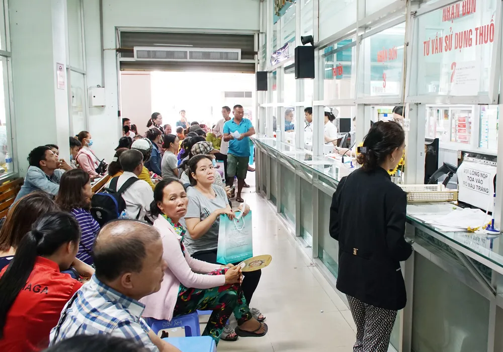 Giao lưu trực tuyến về việc điều chỉnh giá dịch vụ y tế  ảnh 14