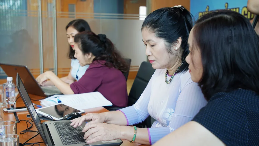 Giao lưu trực tuyến về việc điều chỉnh giá dịch vụ y tế  ảnh 55