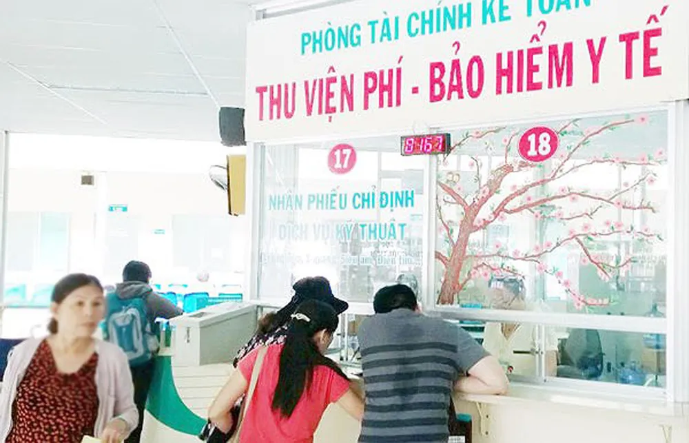 Giao lưu trực tuyến về việc điều chỉnh giá dịch vụ y tế  ảnh 57
