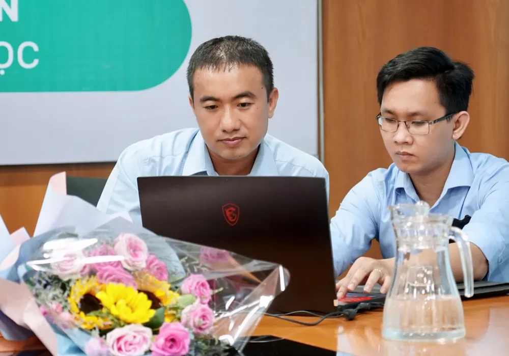 Ngày đầu đăng ký dự thi tốt nghiệp THPT trực tuyến: Thí sinh thận trọng với từng thông tin, lựa chọn ảnh 36