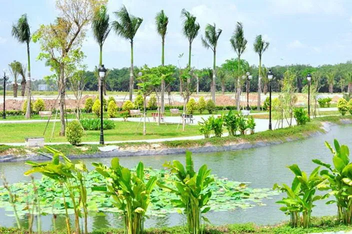 Khuôn viên Gold Hill. Khuôn viên Gold Hill.