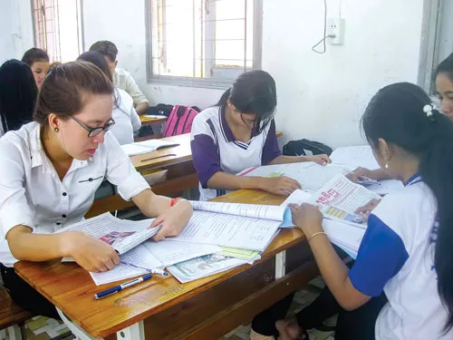 Các bạn trẻ sinh viên ngành Ngôn ngữ Khmer Trường Đại học Trà Vinh đang học tập.