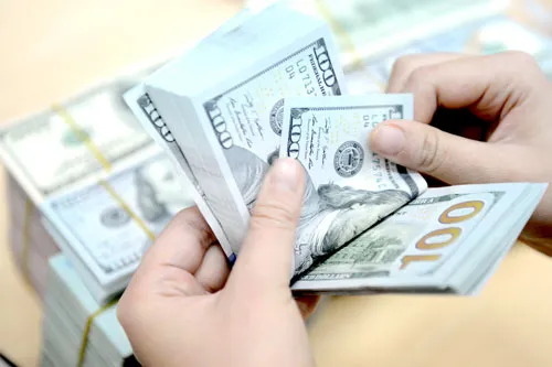 FED tăng lãi suất USD dự báo sẽ tác động mạnh đến các nền kinh tế châu Âu. FED tăng lãi suất USD dự báo sẽ tác động mạnh đến các nền kinh tế châu Âu.