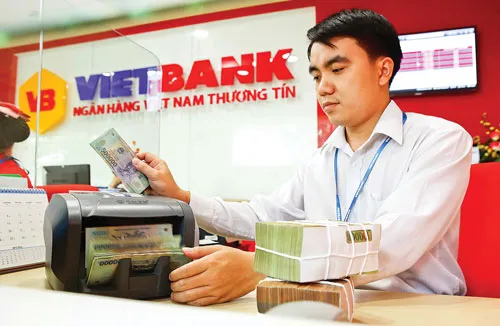 Tìm đầu ra đáp ứng các điều kiện cho vay của NH trong thời điểm hiện nay không dễ. Ảnh: LONG THANH Tìm đầu ra đáp ứng các điều kiện cho vay của NH trong thời điểm hiện nay không dễ. Ảnh: LONG THANH